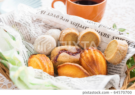 Baked goods Baked goods 64570700