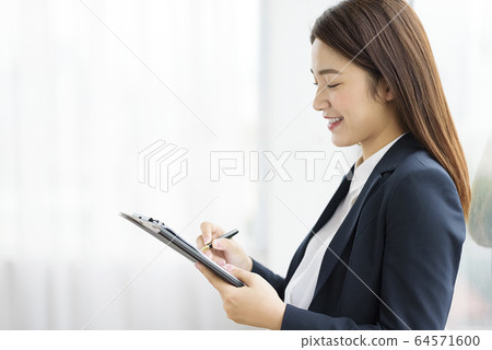 Female business woman 64571600