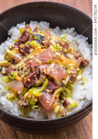 Hamachi no Namerou bowl 64576234