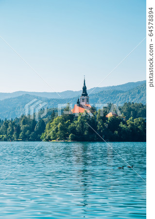 Lake Bled, pilgrimage church of the assumption of maria in Slovenia 64578894