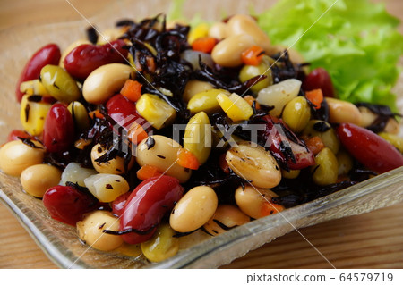 豆和hijiki沙拉 64579719