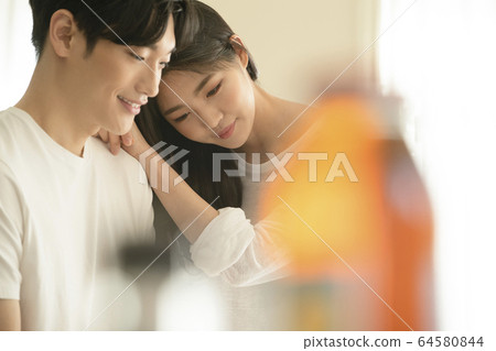 生活方式，男人和女人，烹飪 64580844