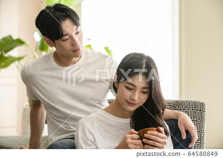 生活方式，男人和女人，週末 64580849