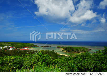 Okinawa Yaeyama summer image material Hoshisuna beach Iriomote island Okinawa Yaeyama summer image material Hoshisuna beach Iriomote island 64585928