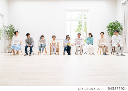 家庭 家族 家人 64587592