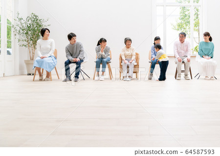 家庭 家族 家人 64587593