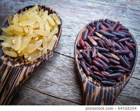 seed on wood spoon / grains or cereals seeds seed on wood spoon / grains or cereals seeds 64588204