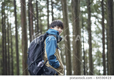 Men climbing Men climbing 64590419