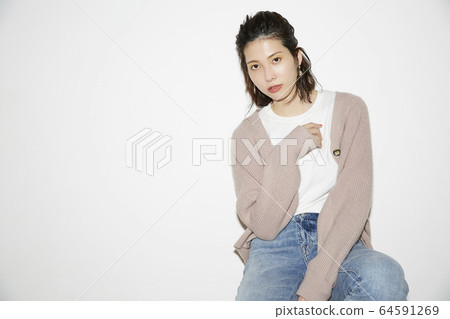 Female portrait Female portrait 64591269