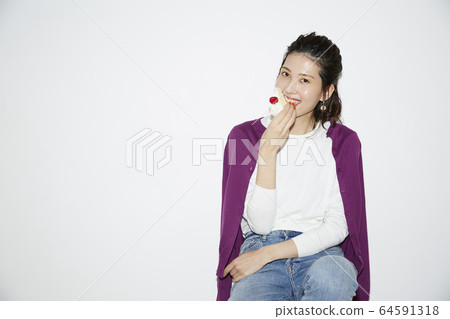 Female portrait Female portrait 64591318