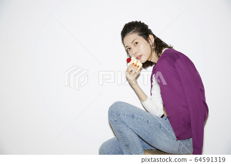 Female portrait Female portrait 64591319