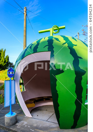 Fruit bus stop: Watermelon [Onagai Town, Isahaya City, Nagasaki Prefecture] 64594234