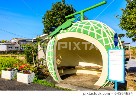 Fruit bus stop: Melon [Konagai Town, Isahaya City, Nagasaki Prefecture] 64594684