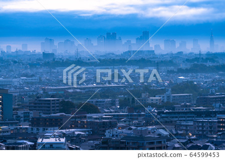 《東京》自我約束的東京 《東京》自我約束的東京 64599453