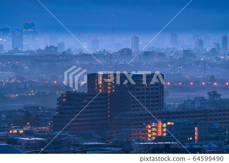 << Tokyo >> Tokyo in a self-restraining mood << Tokyo >> Tokyo in a self-restraining mood 64599490