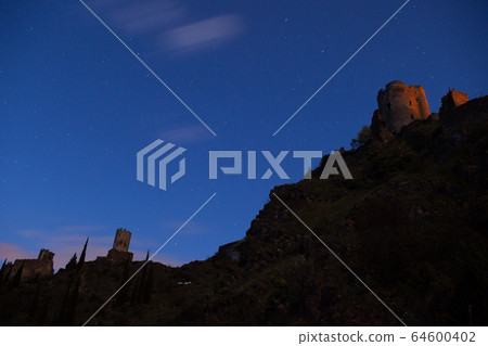 Scenery and night view of Rastul Castle 64600402