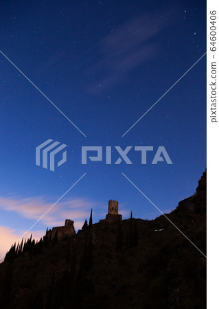 拉斯塔爾城堡的風景和夜景 64600406