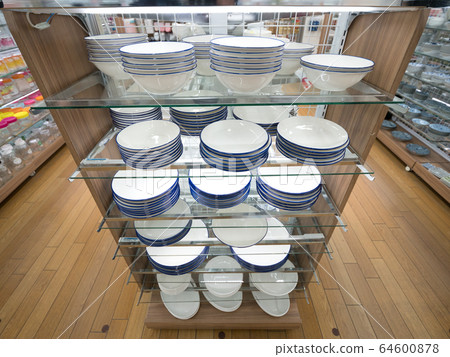 Tableware section Tableware section 64600878
