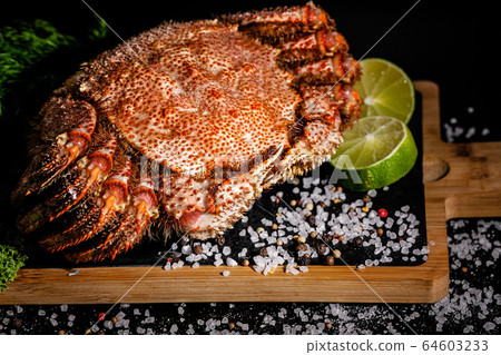 Sea delicacy. Delicious crab with lime Sea delicacy. Delicious crab with lime 64603233