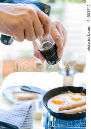 男士花園營早餐 男士花園營早餐 64603242