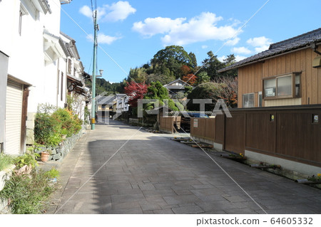 Ozu Ohana Street 64605332