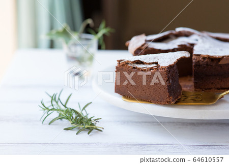 Gateau chocolat  64610557