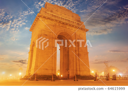 India Gate evening view, no people, New Delhi 64615999