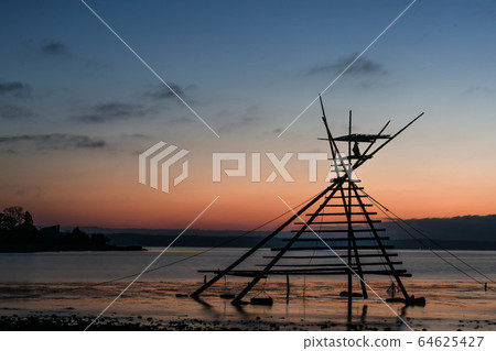 Bora wait queer 64625427