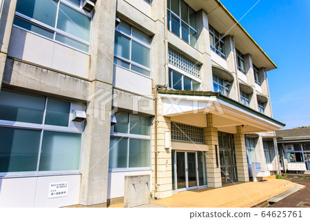 Sasebo City Tawara Elementary School closed, historical record [Sasebo City, Nagasaki Prefecture] 64625761