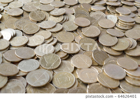 Big amount of shiny ukrainian old 1 hryvnia coins Big amount of shiny ukrainian old 1 hryvnia coins 64626401