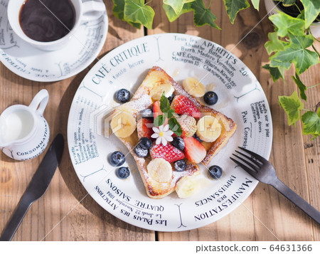 下午茶與時尚的法式吐司 64631366