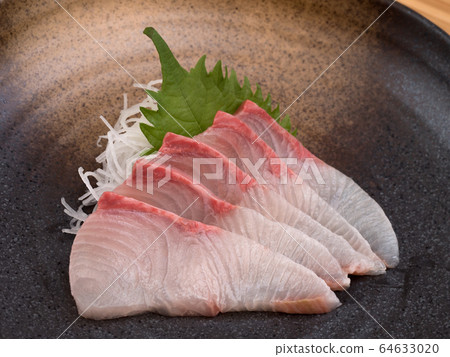 Kanpachi's sashimon 64633020