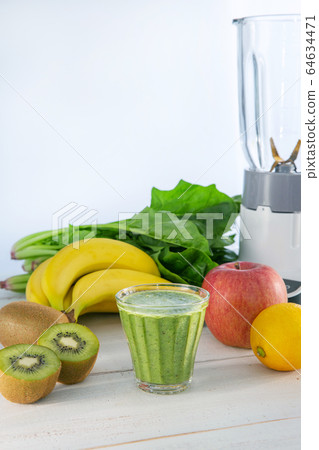 Green smoothie 64634471