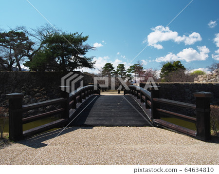 Early spring Kaizu Castle Ruins Park Higashi-Kibashi Early spring Kaizu Castle Ruins Park Higashi-Kibashi 64634810