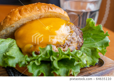 Cafe burger and potatoes 64635110