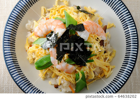 Shrimp chirashi sushi Shrimp chirashi sushi 64638202