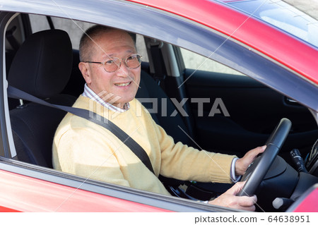 Senior elderly car driving 64638951