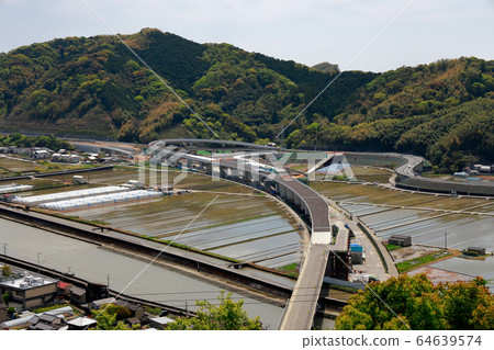 Kochi Eastern Expressway 64639574
