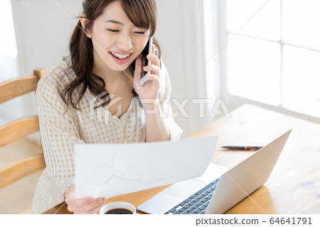 女性商務家庭工作 64641791