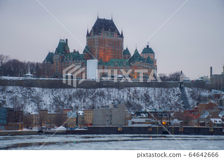 St. Lawrence River St. Lawrence River 64642666