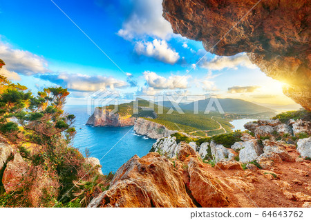 Fantastic morning view on Cacccia cape. 64643762