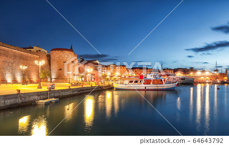 Night view of the Alghero Marina yacht port at the 64643792