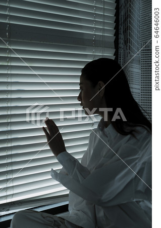 Wanna go outside. Wanna go outside. 64646003