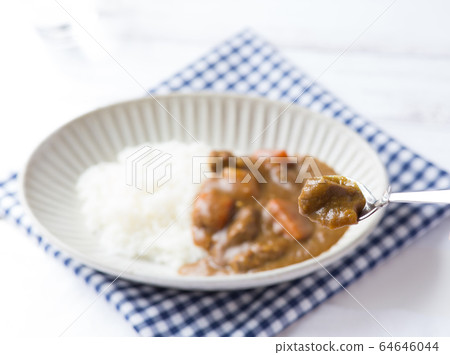 Curry and rice Curry and rice 64646044