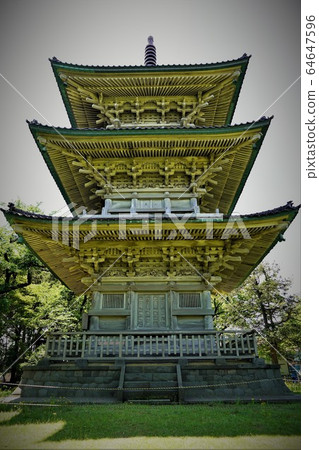 Shinran聖人的高知國分寺位於三層寶塔(Shinran聖人的車站,竹內內Soan) Shinran聖人的高知國分寺位於三層寶塔(Shinran聖人的車站,竹內內Soan) 64647596