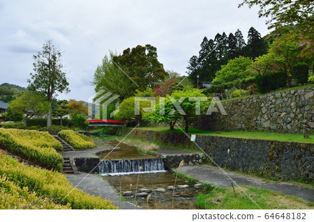 兵庫縣豐岡市的Izushi城堡遺址 兵庫縣豐岡市的Izushi城堡遺址 64648182
