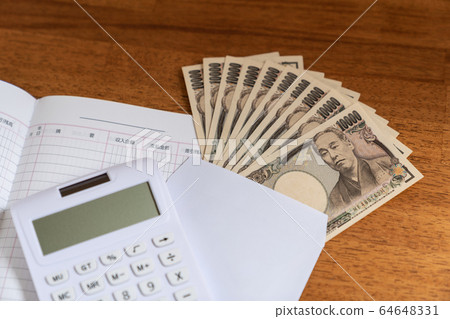 100,000 yen benefit 64648331
