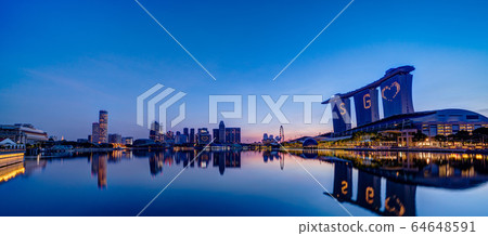 Window characters of Singapore Marina Bay Sands Hotel 64648591