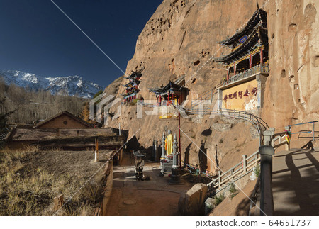 Mati Si, Temple inside of cliff face in Sunan Mati Temple Scenic Area, Zhangye, Gansu, China Mati Si, Temple inside of cliff face in Sunan Mati Temple Scenic Area, Zhangye, Gansu, China 64651737