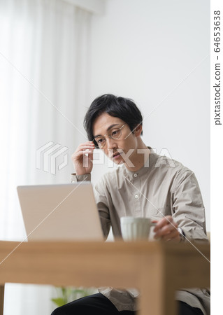 男性遠程辦公圖像 男性遠程辦公圖像 64653638